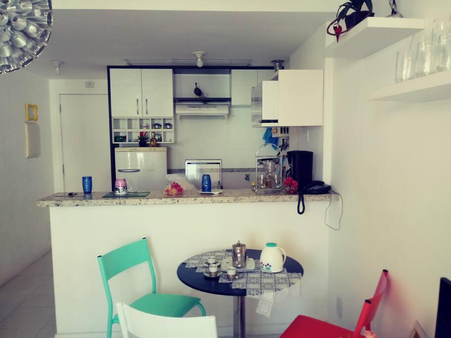 Apartamento Barra Da Tijuca-apto De Sala-cozinha-quarto/suite